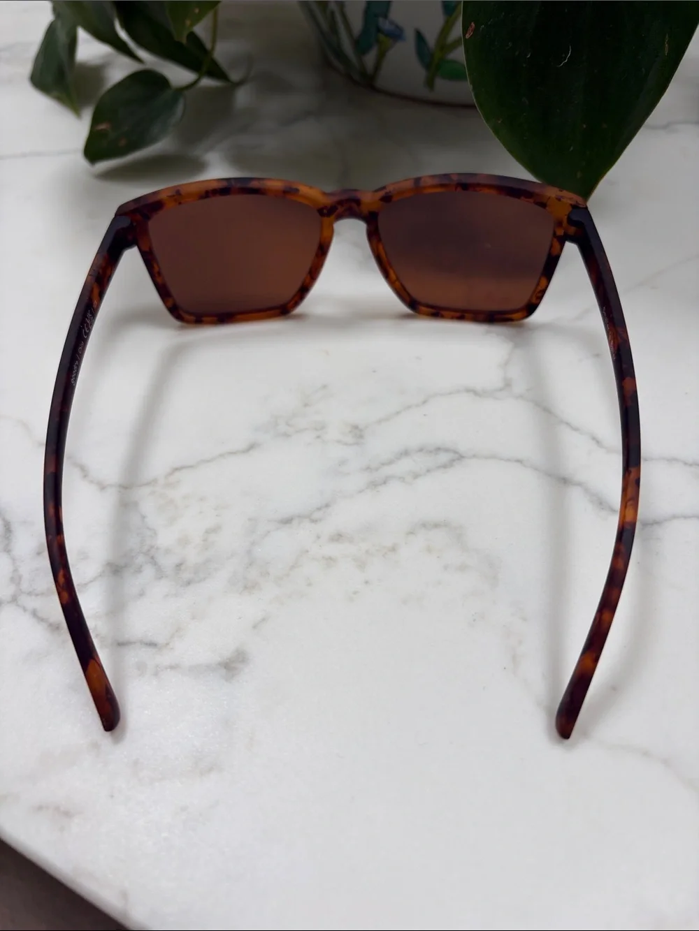 Goodr Smaller is Baller sunglasses - Picture 4 of 10